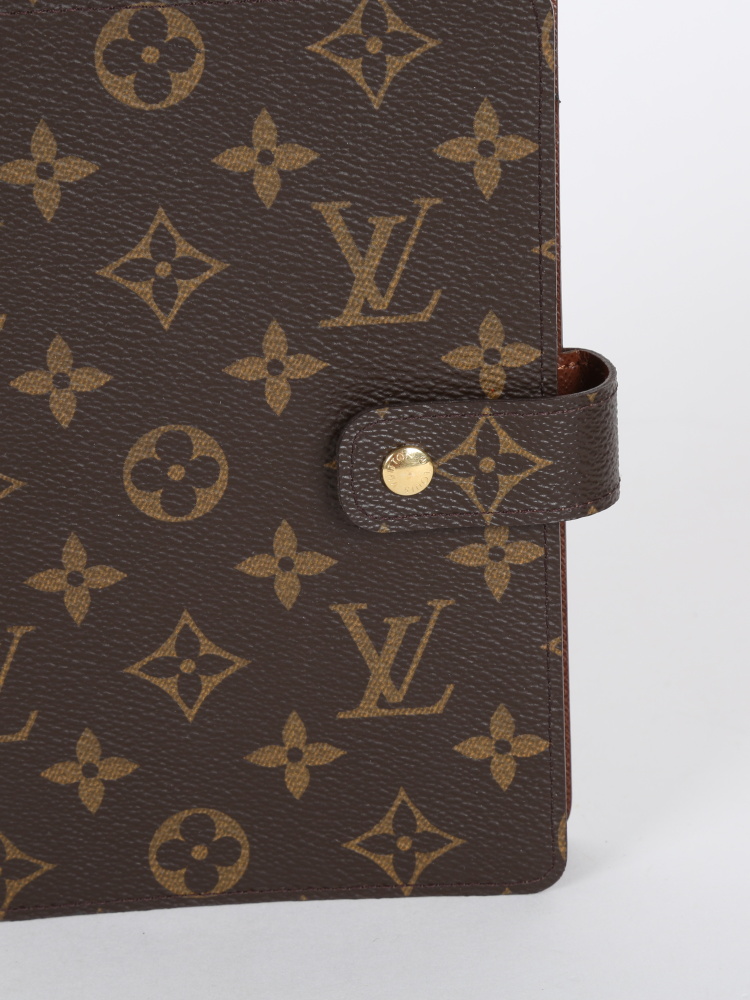 Authentic LV Agenda MM Monogram personal size, Luxury, Bags & Wallets on  Carousell