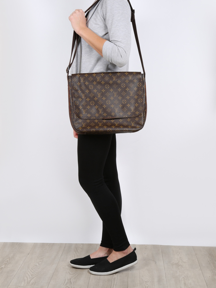 Brown Louis Vuitton Monogram Beaubourg Messenger MM Crossbody Bag