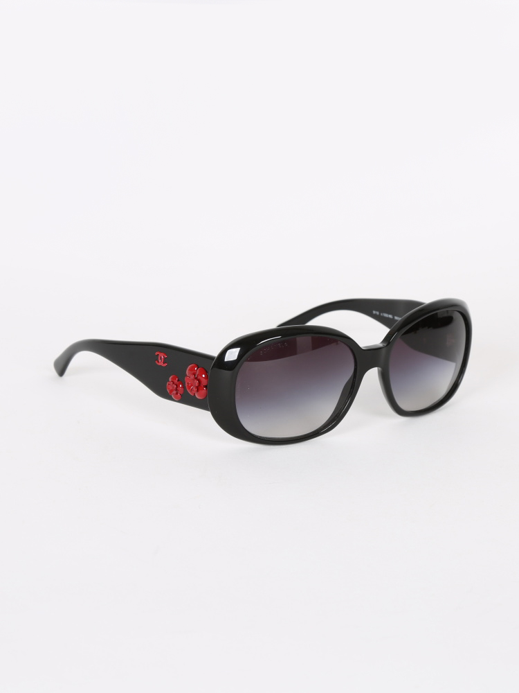Chanel, Black camellia sunglasses - Unique Designer Pieces