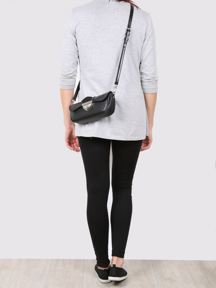 Louis Vuitton - montaigne clutch epi Shoulder bag - Catawiki