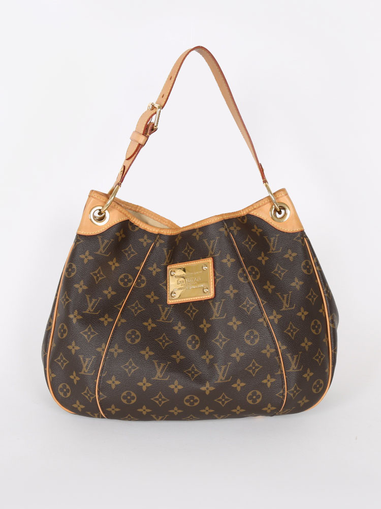 Lot 110 - A Louis Vuitton monogrammed canvas 'Pégase