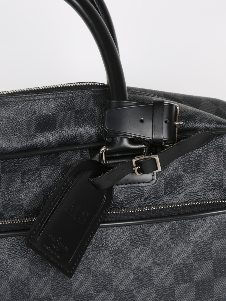 Louis Vuitton Damier Graphite Canvas Icare Business Bag at 1stDibs  louis  vuitton icare damier graphite, louis vuitton computer bag, louis vuitton  icare bag