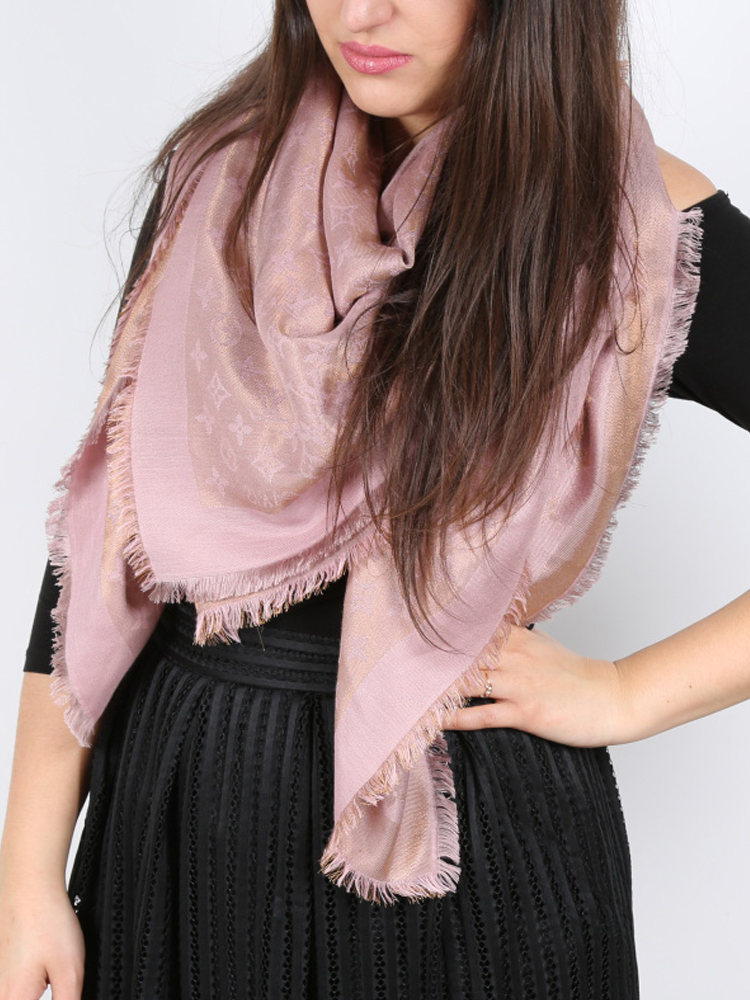 Louis Vuitton Monogram Classic Shawl Rose Poudre Silk