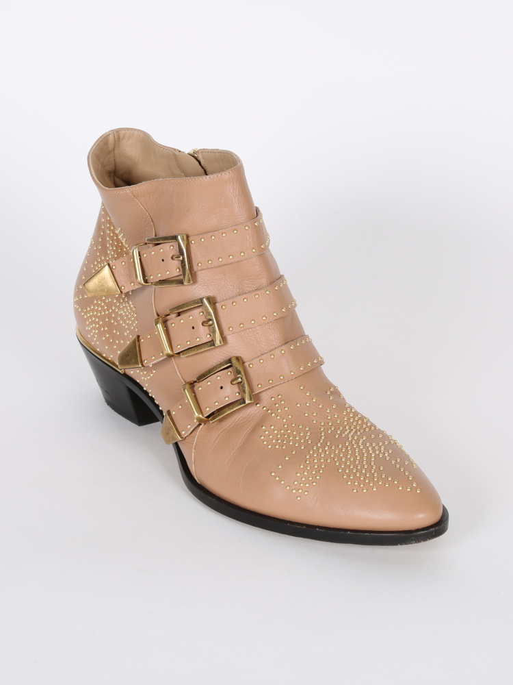 Chloé Susanna Studded Old Pink Leather Ankle | www.luxurybags.eu