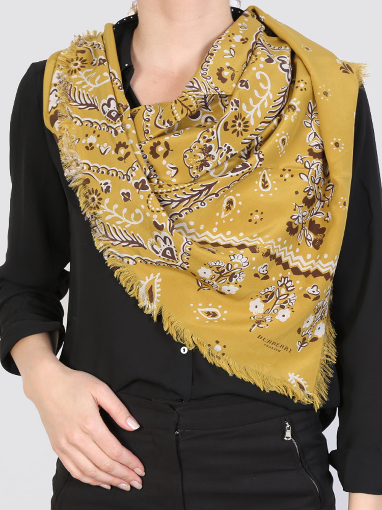 Burberry prorsum best sale shawl