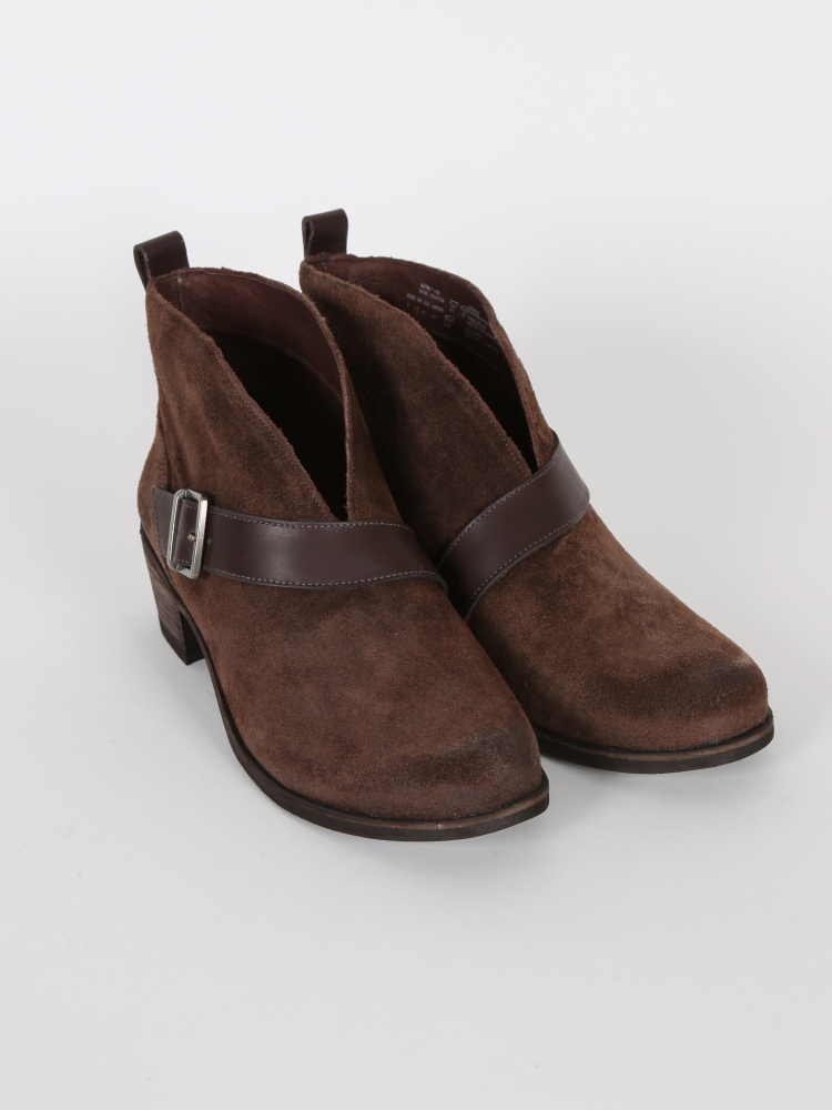 Ugg wright deals belted boots