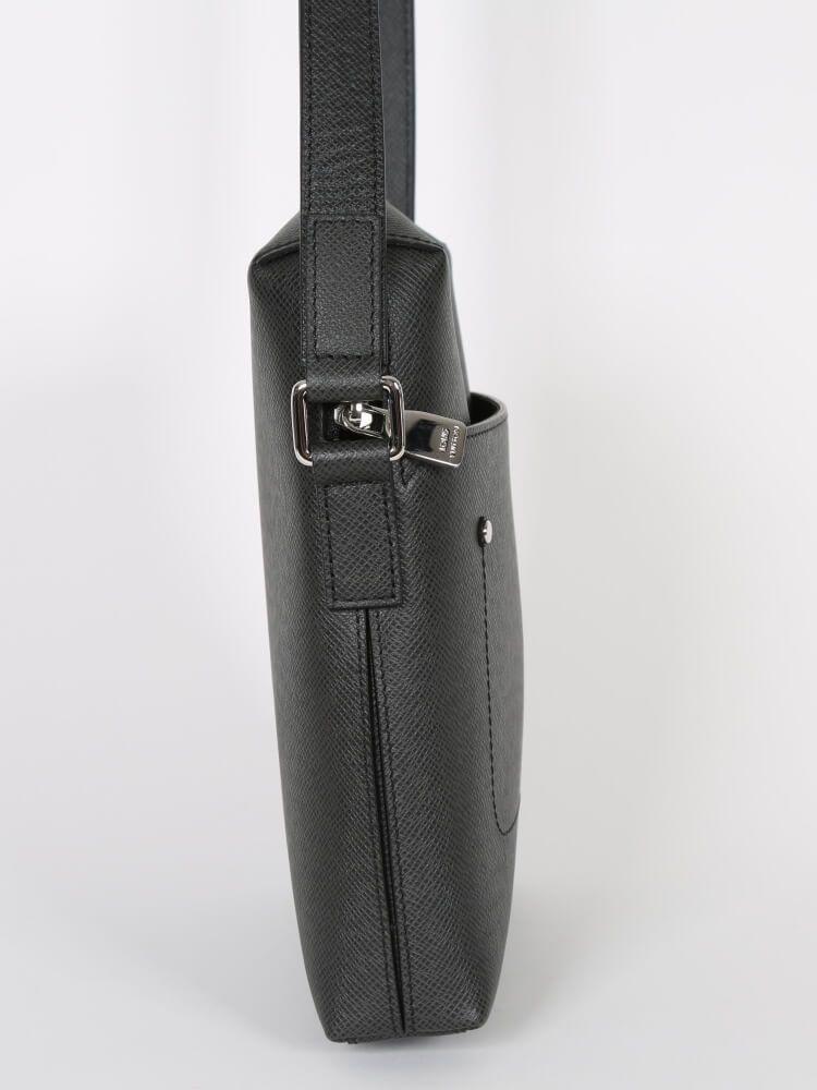Louis Vuitton Taiga Serguei Wallet Ardoise Dark grey Leather ref.58828 -  Joli Closet