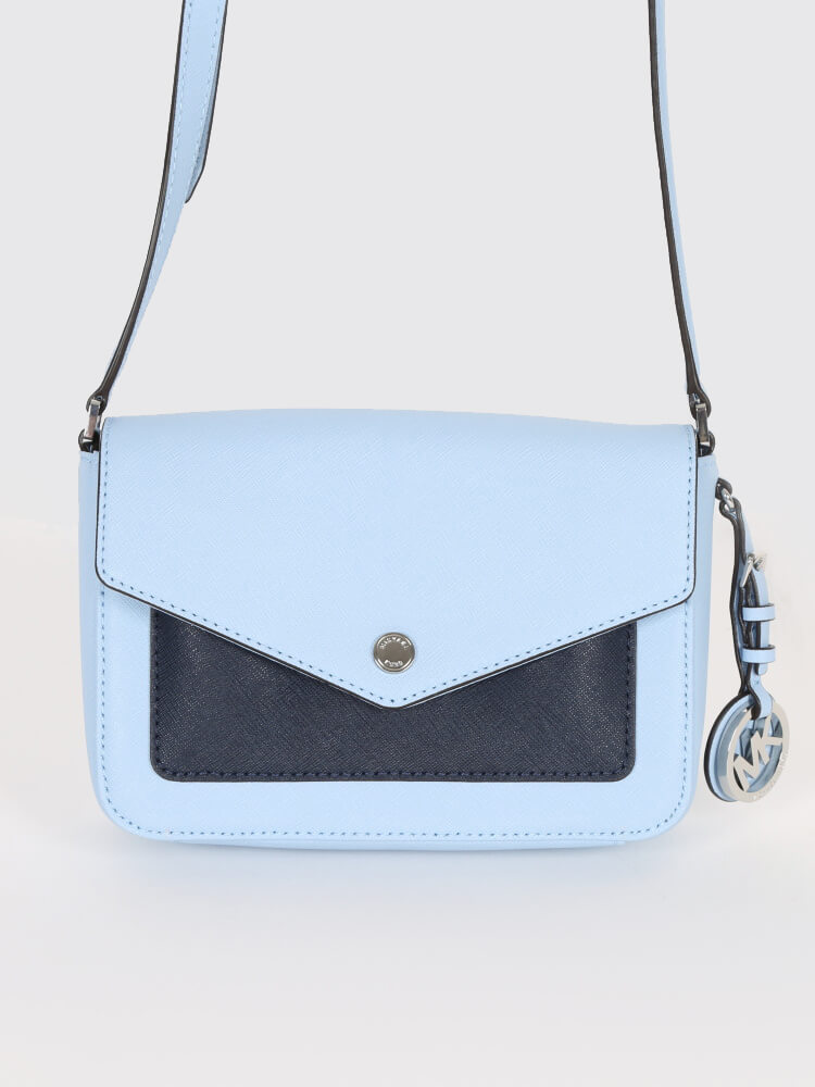 Michael Kors: White Cross Body Bags now up to −73%