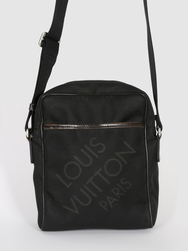 LOUIS VUITTON Authentic Men's Damier Jean Citadin Shoulder Bag Noir  Leather