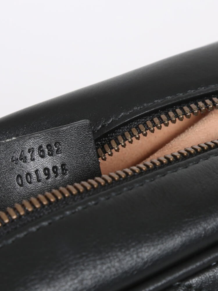 - GG Marmont Matelassé Shoulder Bag | www.luxurybags.eu