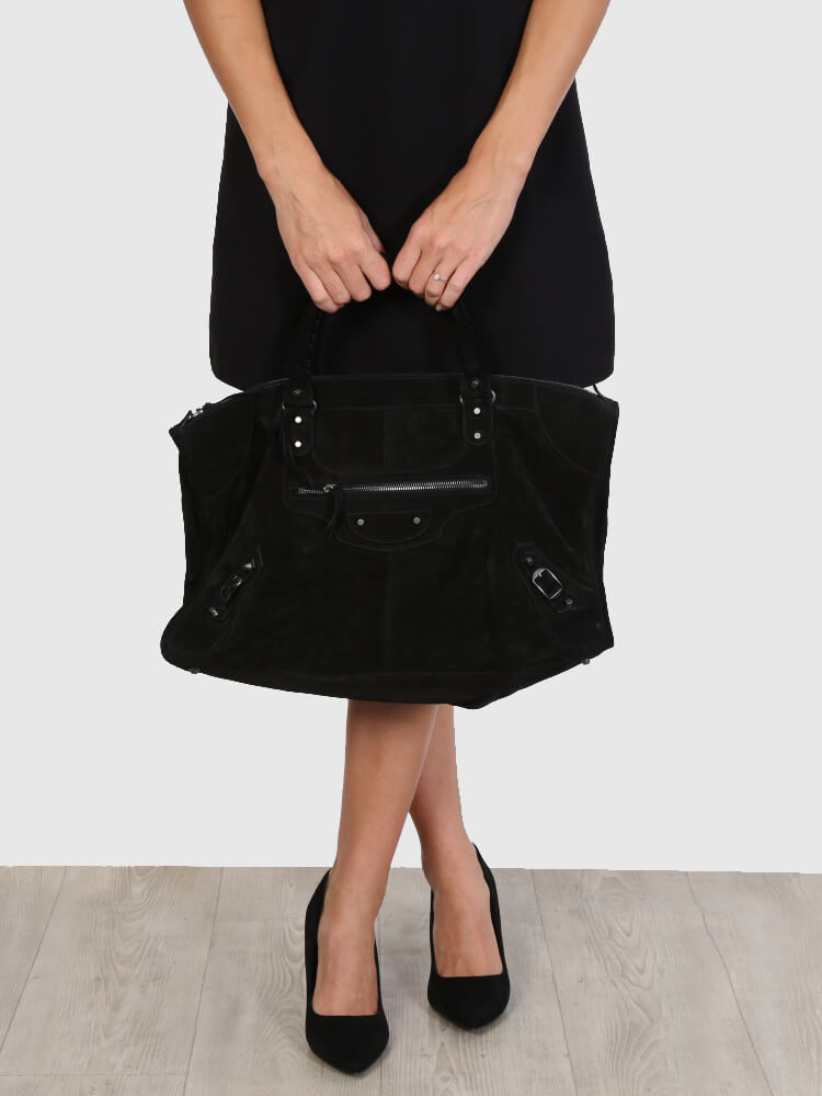 kupon Ved en fejltagelse Brug af en computer Balenciaga - Classic Work Bag Black Suede Leather | www.luxurybags.eu