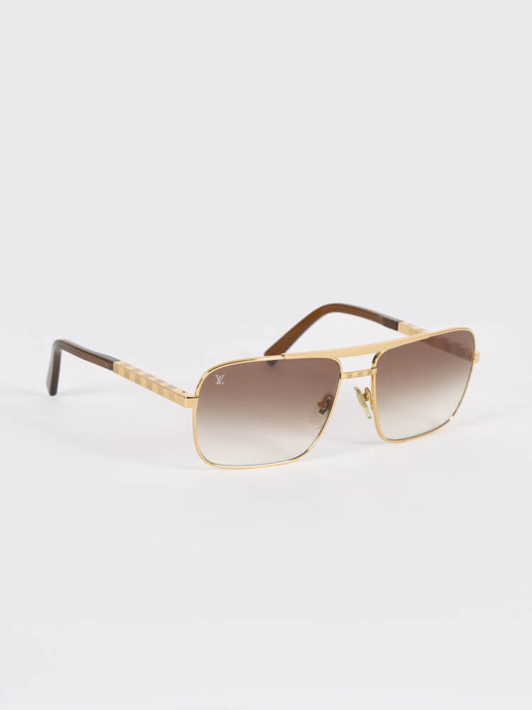 Louis - Attitude Gold Pilot Sunglasses | www.luxurybags.eu