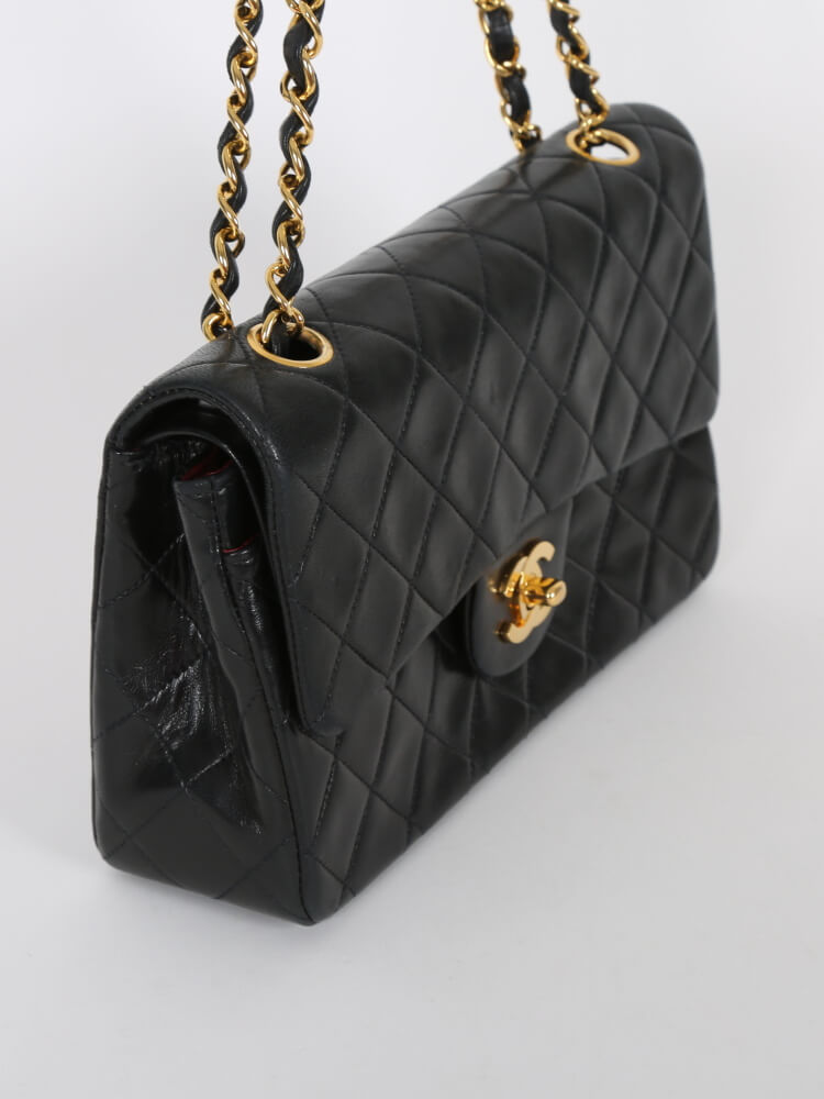 No.3137-Chanel Vintage Lambskin Envelope Flap Bag – Gallery Luxe
