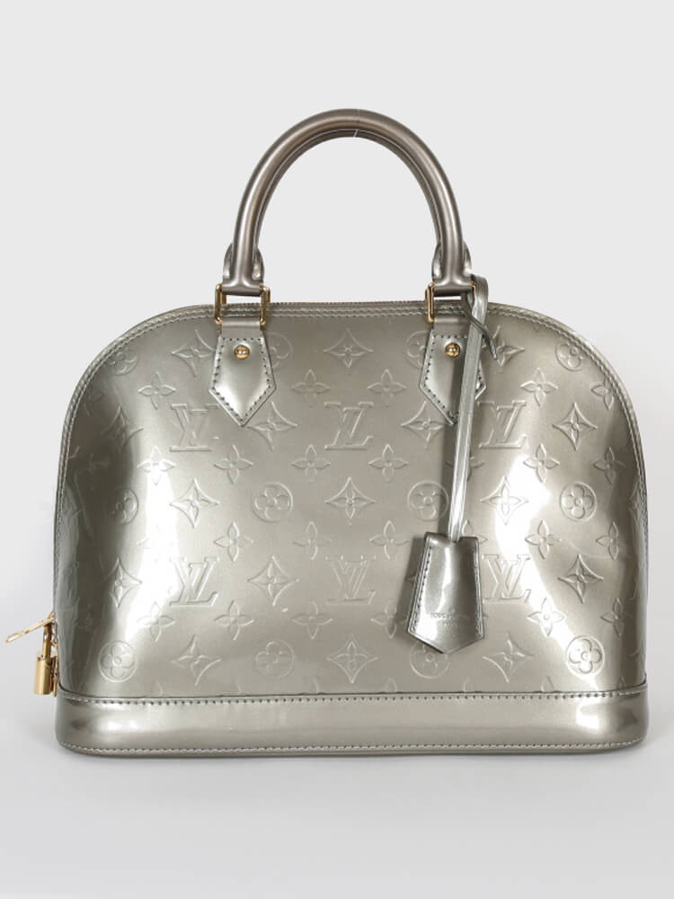 Louis Vuitton White Monogram Vernis Alma PM Leather Patent leather  ref.956180 - Joli Closet