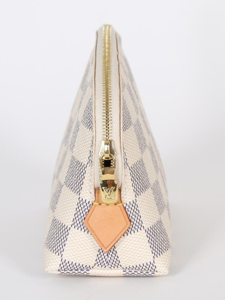 Louis Vuitton Cosmetic Pouch Damier Azur Canvas www.luxurybags.eu