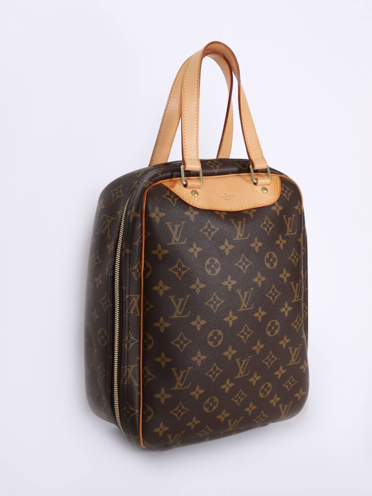 Louis Vuitton - Sac Excursion Monogram Canvas Bag