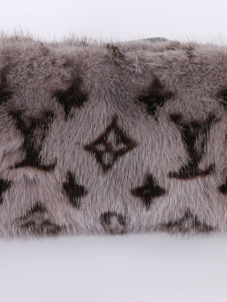 Louis Vuitton Monogram Reverso Fur Scarf Black Mink