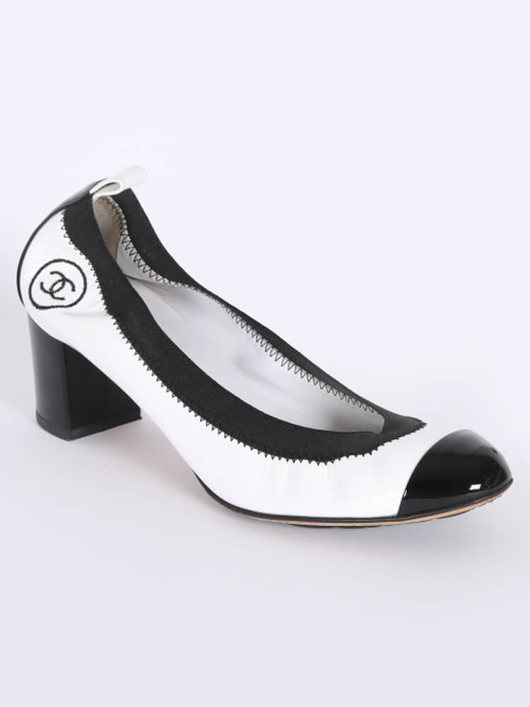 black and white chanel pumps