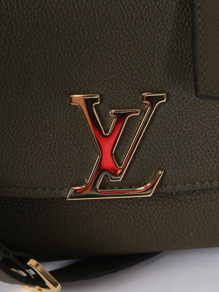 Louis Vuitton Neo Vivienne Bag