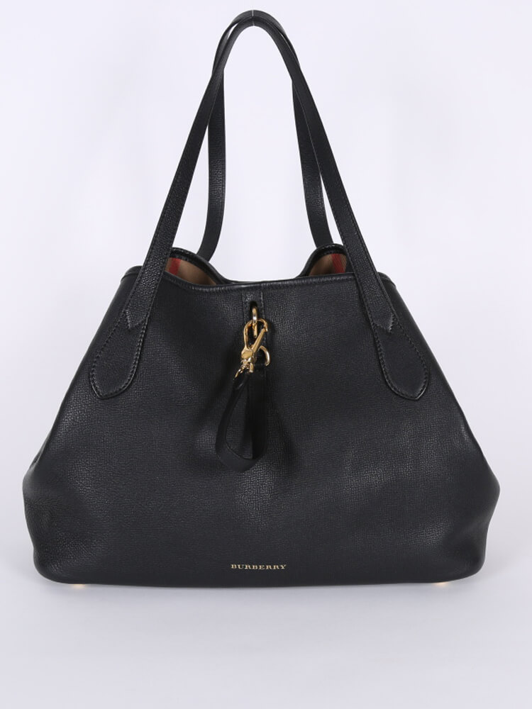 Burberry - Medium Grainy Leather Tote Bag Black | www.luxurybags.eu