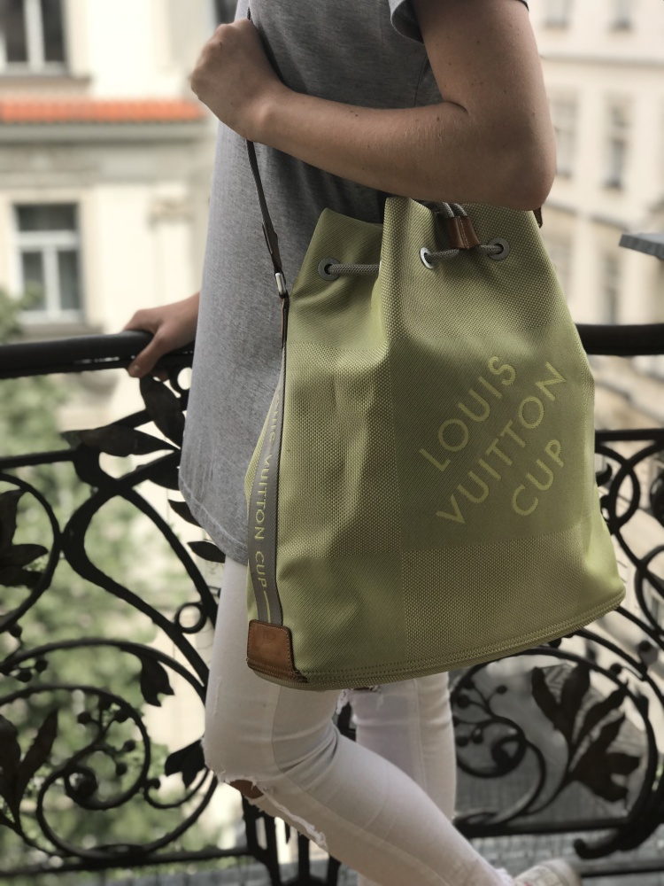 Louis Vuitton Womens Bucket Bags, Green