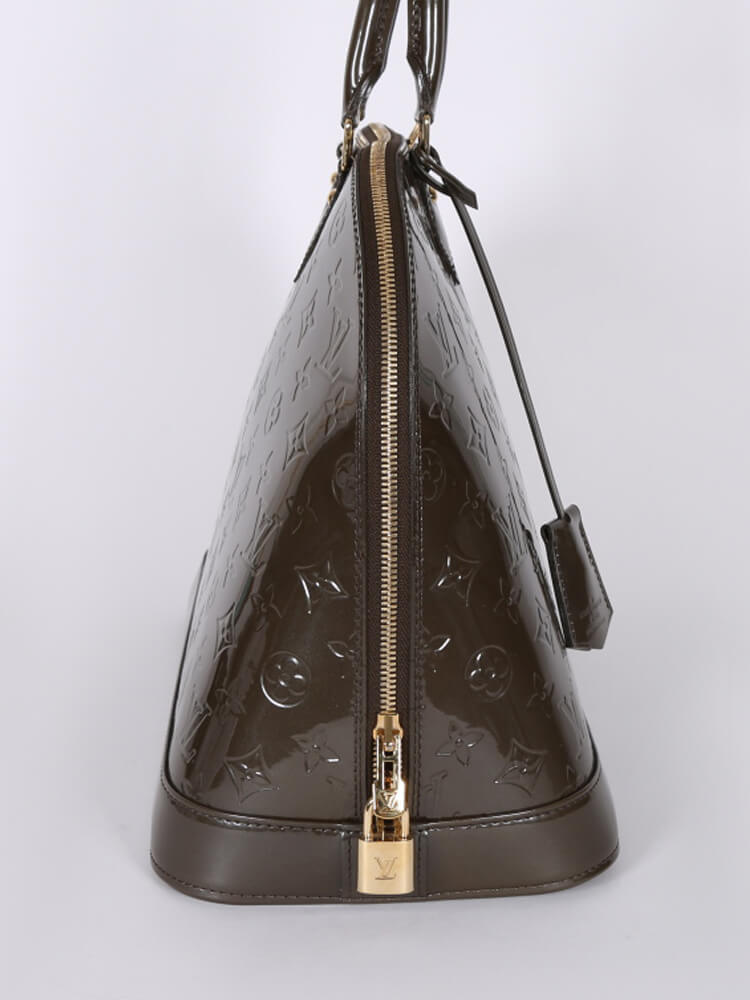 Louis Vuitton Monogram Vernis Alma GM Golden Leather ref.163618 - Joli  Closet