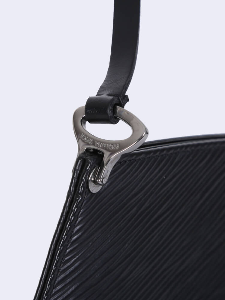 Louis Vuitton Black Epi Leather Small Demi Lune Portefeuille Coin Purse  860955