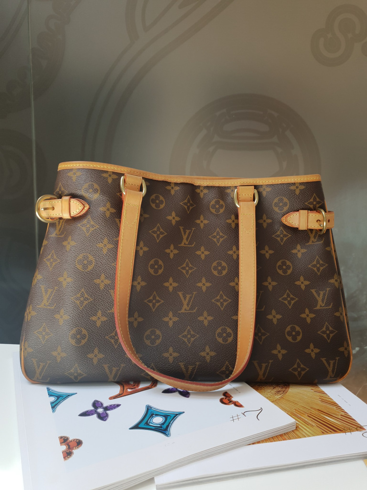 Louis Vuitton Batignolles Horizontal Handbag Monogram Canvas 