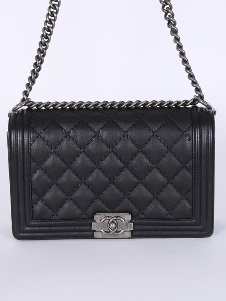 Chanel Boy Flap Bag Quilted Lambskin Old Medium at 1stDibs  chanel boy  lambskin, chanel boy bag medium lambskin, chanel boy medium lambskin