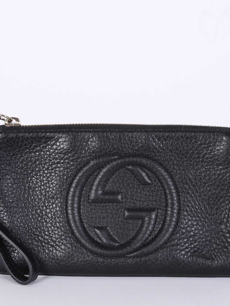 gucci soho wristlet