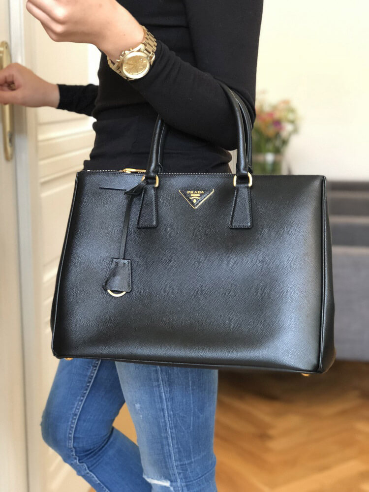 Large Saffiano Leather Prada Galleria Bag in BLACK