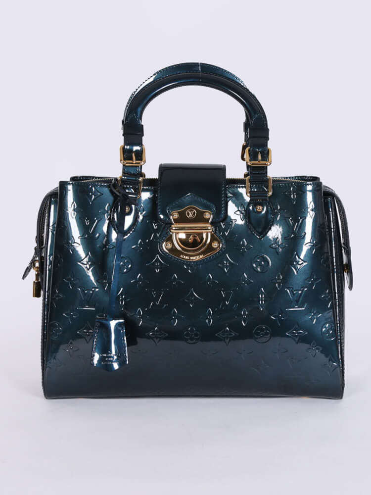 Louis Vuitton Bleu Nuit Monogram Vernis Leather Melrose Avenue Bag, Lot  #79022