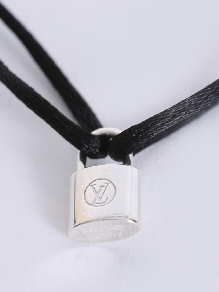 Louis Vuitton Silver Lockit Beads Bracelet, Black Titanium And Black  Polyester Cord - Vitkac shop online