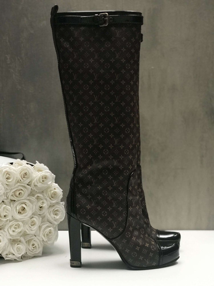 𝓜. on Twitter  Louis vuitton shoes heels, Louis vuitton boots, Louis  vuitton shoes