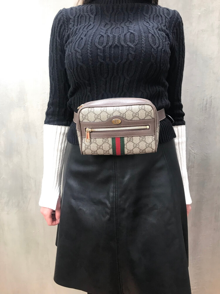 Gucci GG Supreme Belt Bag (SHG-Ia8Va5) – LuxeDH