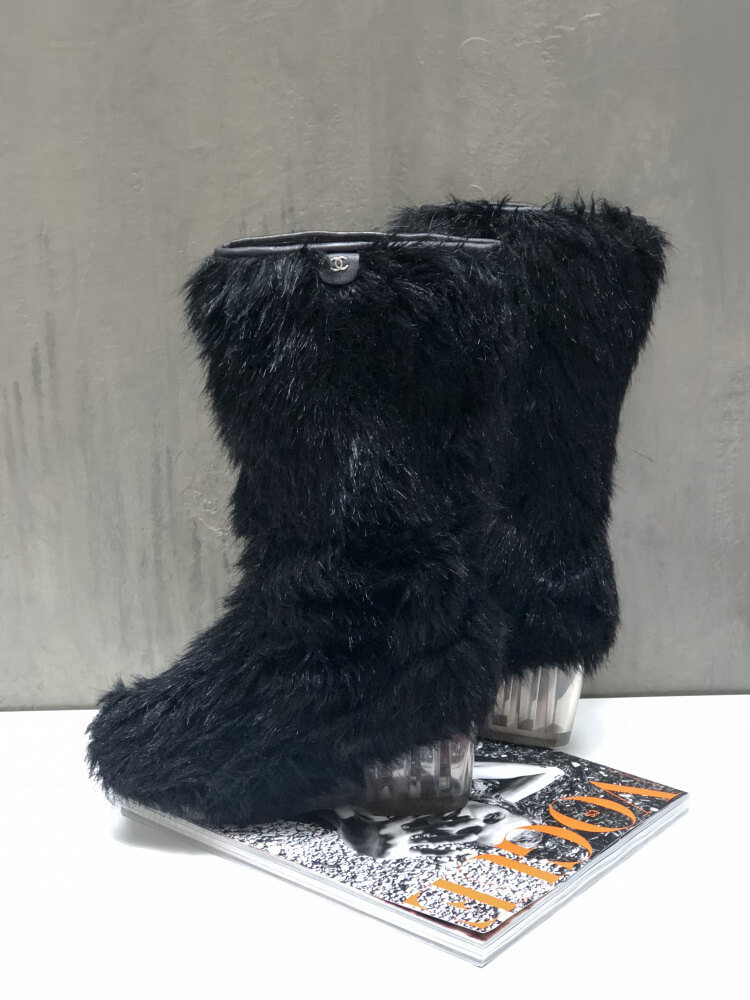 Faux fur boots