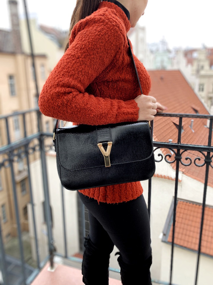 Yves Saint Laurent - Chyc Large Flap Bag Patent Noir