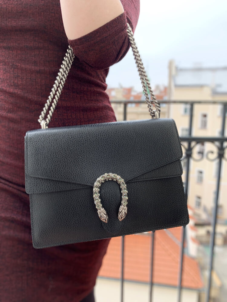 Gucci - Medium Leather Shoulder Bag Black | www.luxurybags.eu