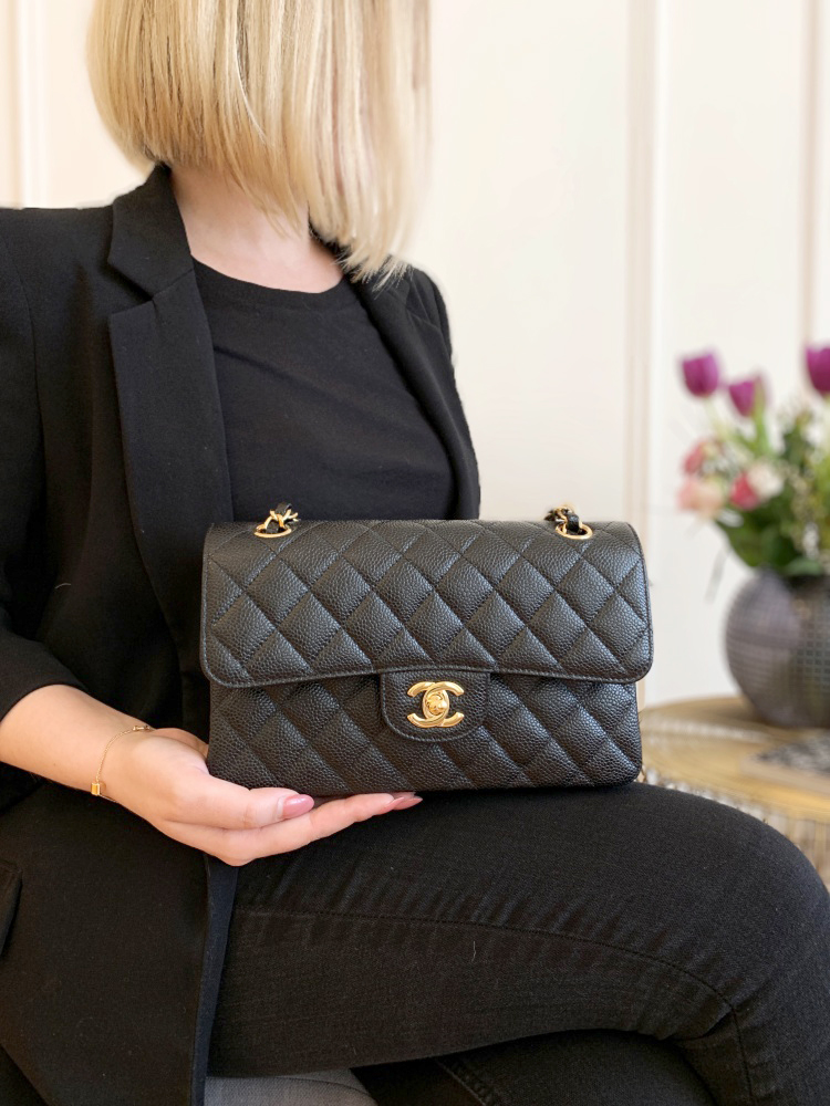 chanel caviar small classic flap