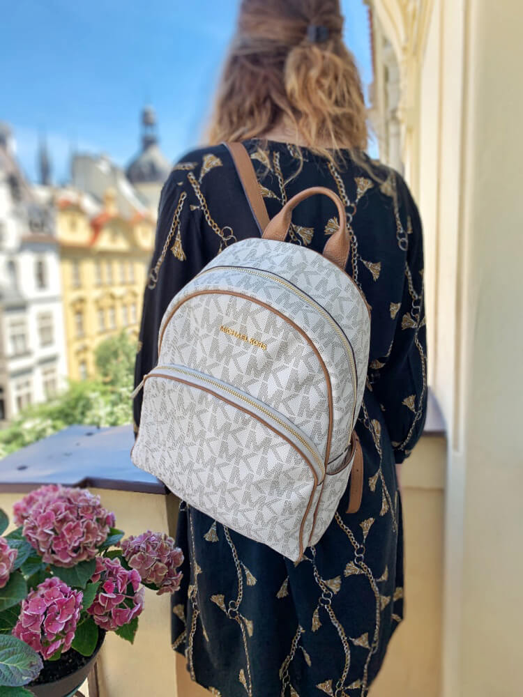 MICHAEL KORS Large Abbey Backpack color Vanilla 