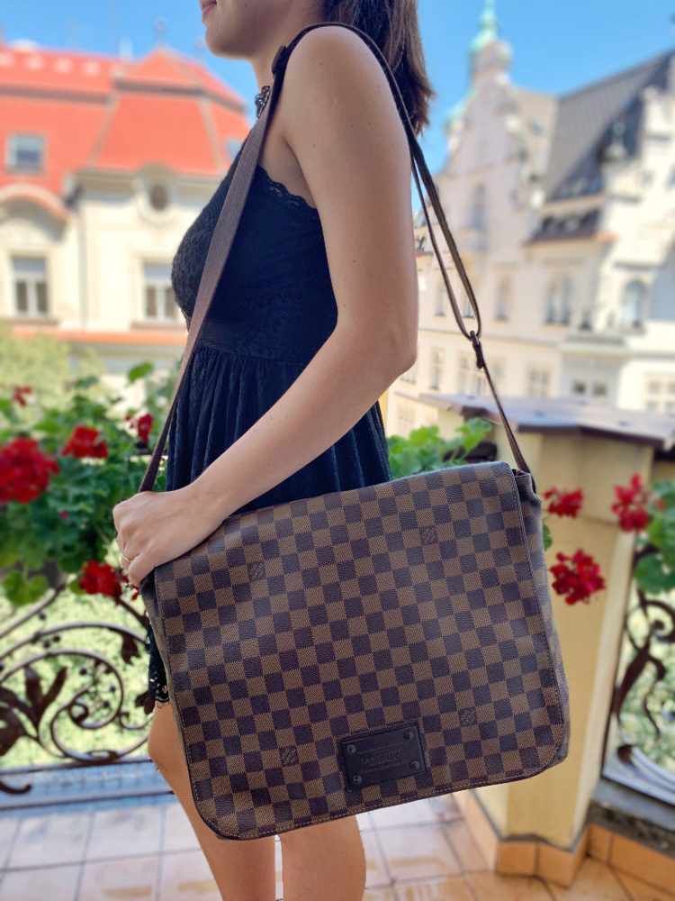 LOUIS VUITTON Brooklyn MM Damier Ebene Shoulder Bag Brown