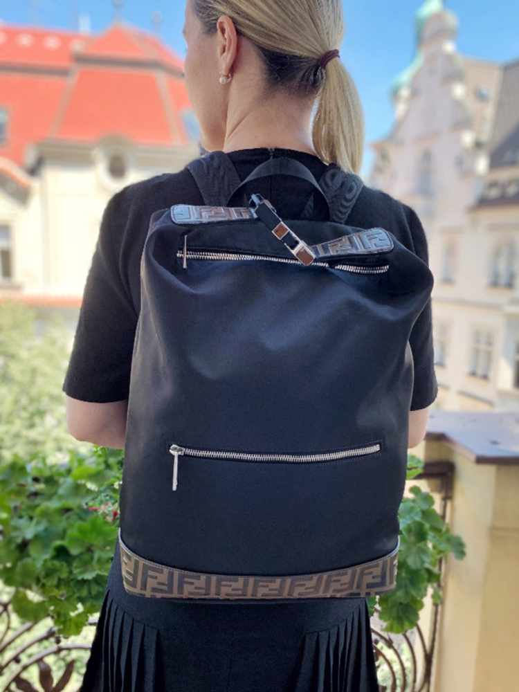 Fendi - FF Leather Nylon Backpack Black | www.luxurybags.eu