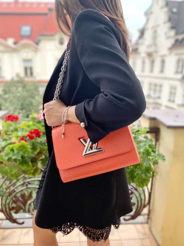 louis vuitton epi twist mm