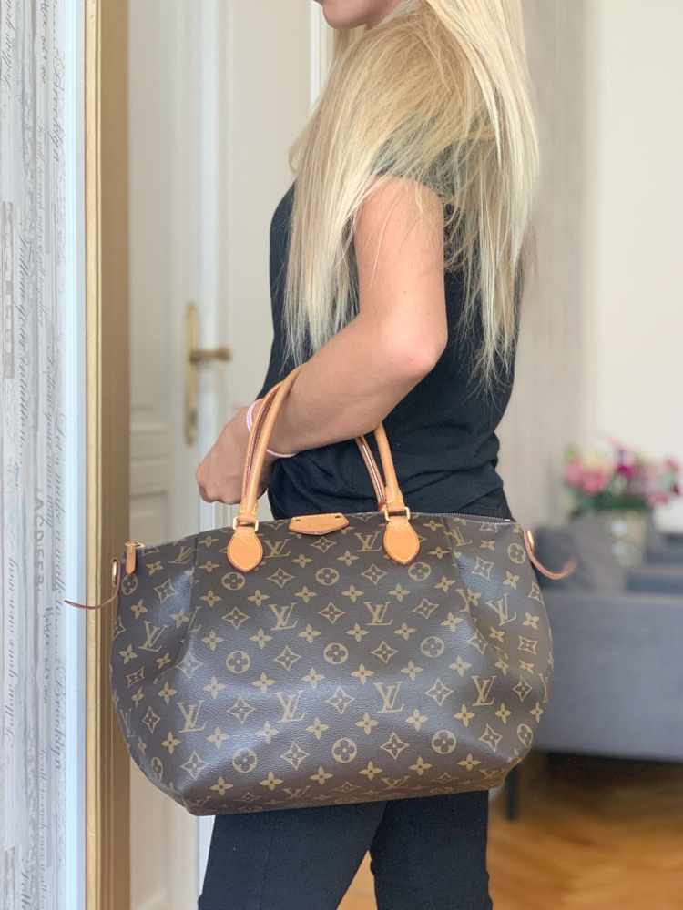 Louis Vuitton Turenne MM, Luxury, Bags & Wallets on Carousell