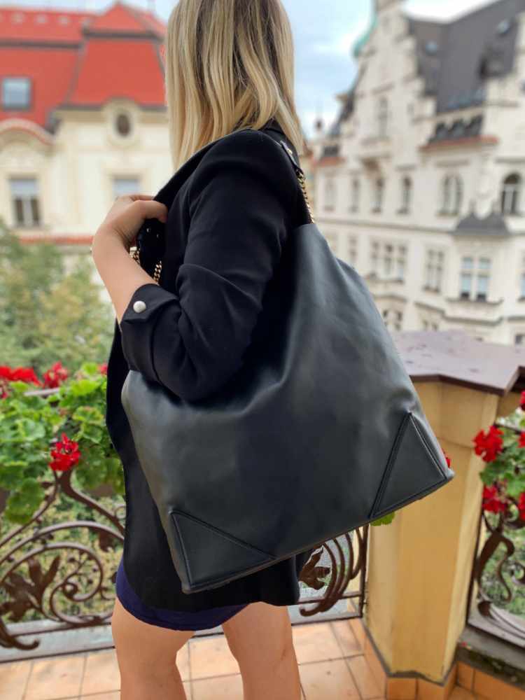 NWT $228 KARL LAGERFELD PARIS Pebbled Leather Hobo Bag Shoulder Bag Barley 