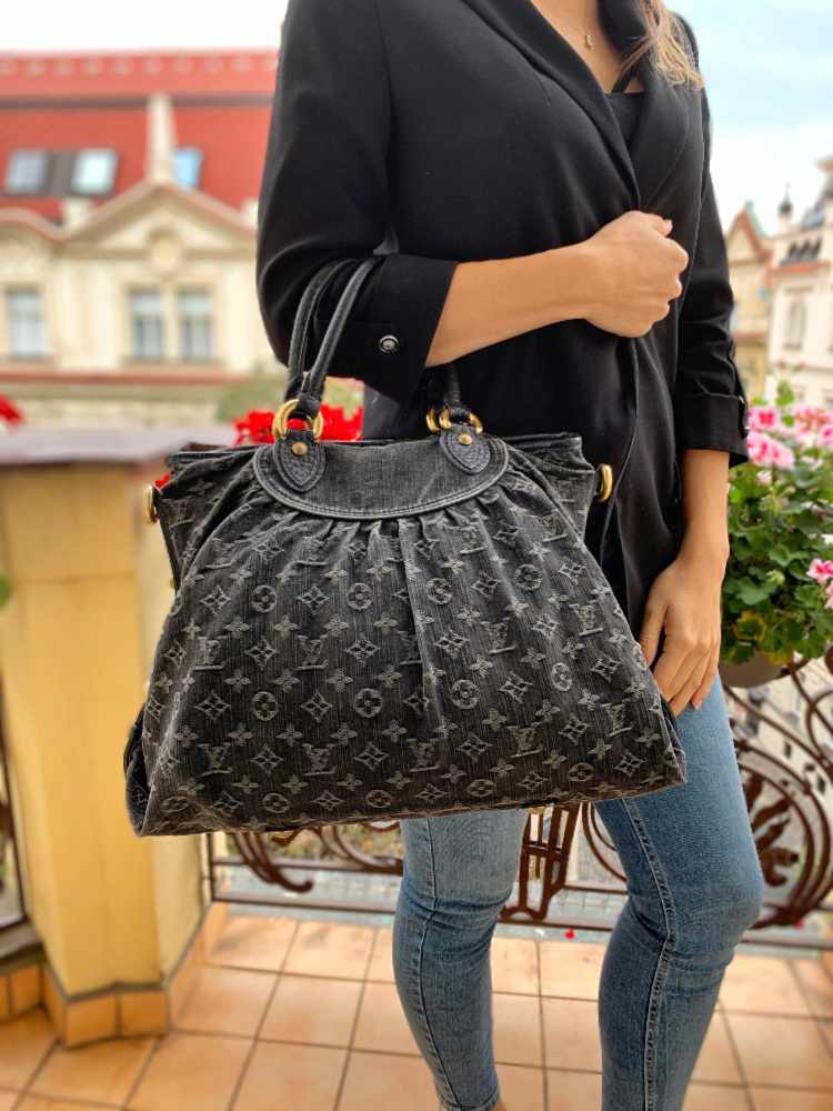 Louis Vuitton Neo Cabby Mm Hand Bag