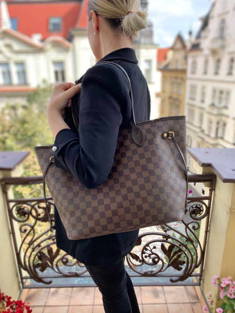 Louis Vuitton Damier Ebene Neverfull MM