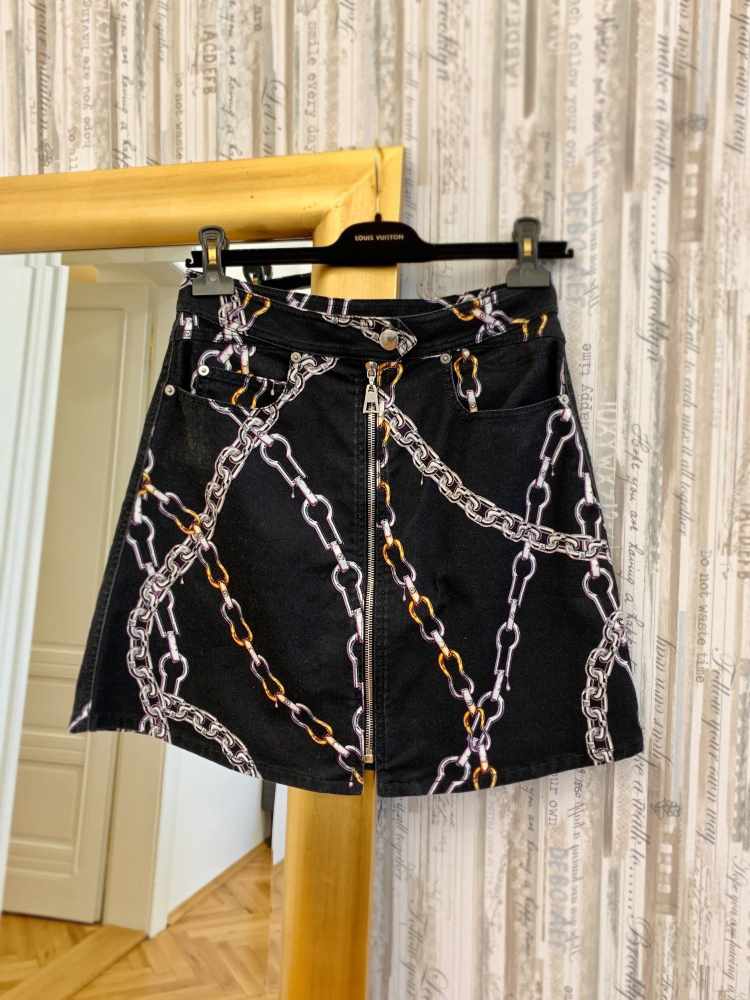 Louis Vuitton - Cruise Line Chain Detail Denim Skirt Noir 38 | www 