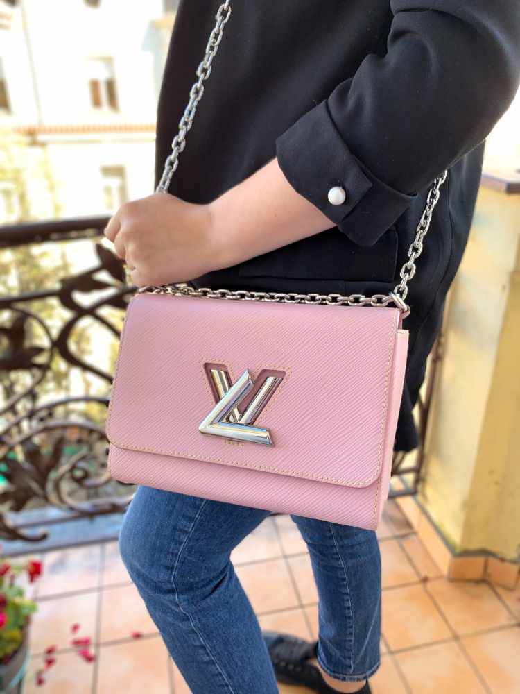 Louis Vuitton TWIST MM EPI Leather