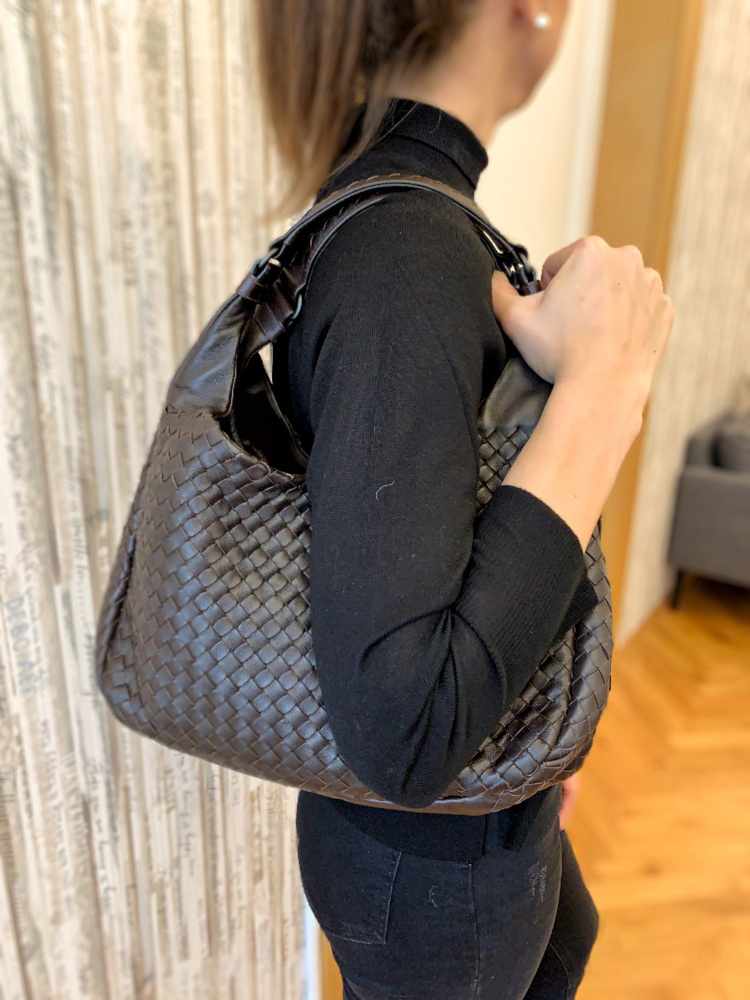 Bottega Veneta Black Intrecciato Nappa Veneta Large Hobo Rare Good